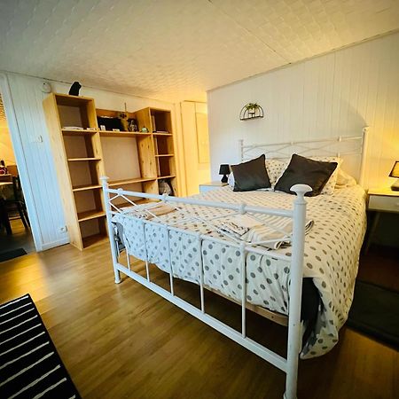 Chambre En Rez De Jardin Gland ภายนอก รูปภาพ